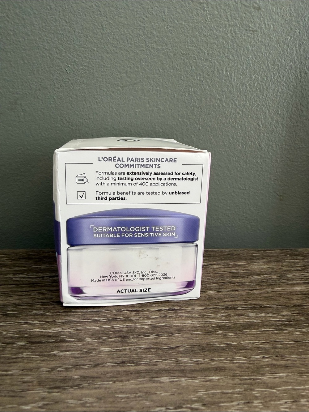 L'Oréal Collagen Moisture Filler Daily Moisturizer - Picture 2 of 5